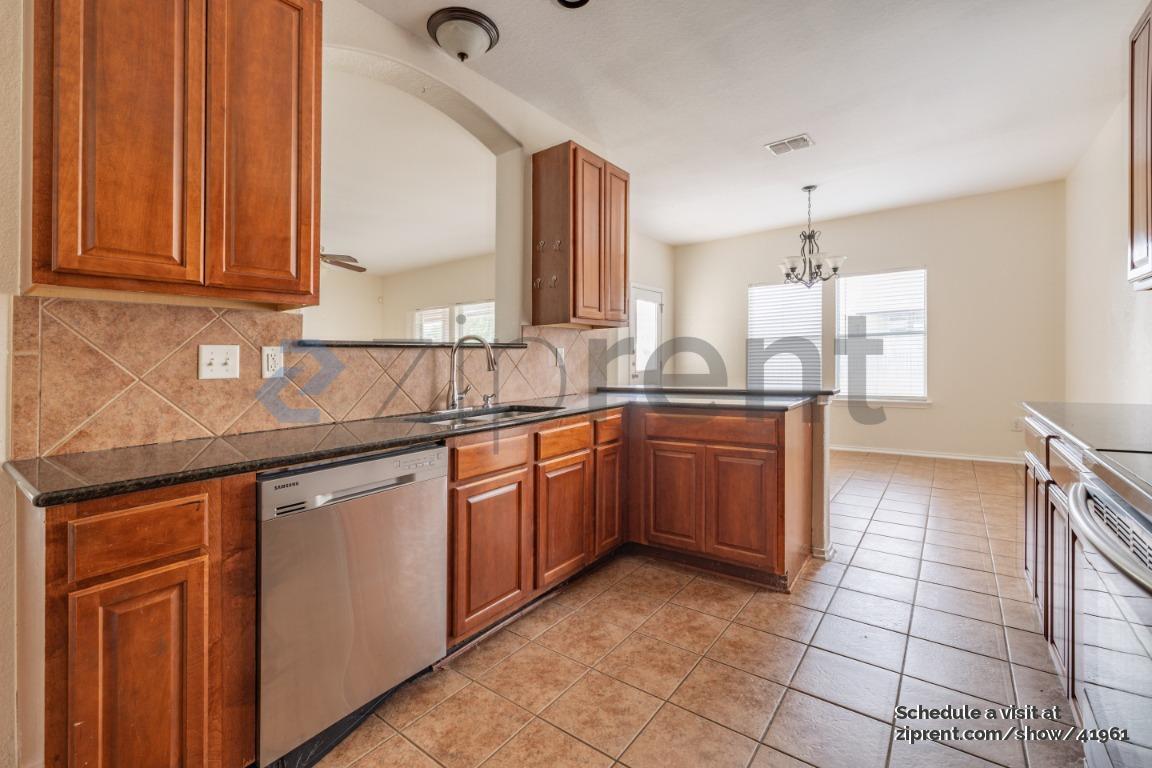 Building Photo - 10335 Ashbury Creek