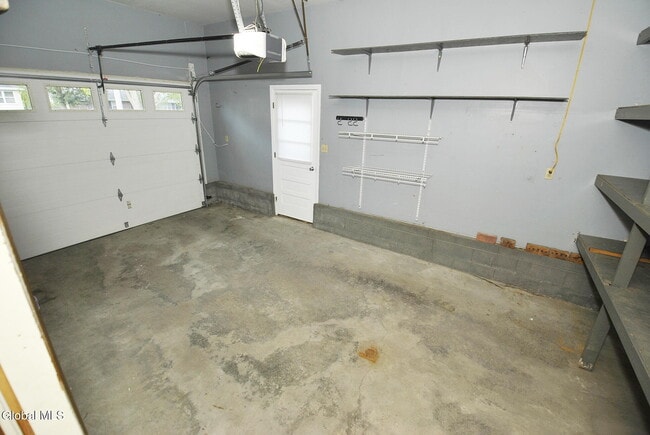Building Photo - 33 B Ledgewood Dr