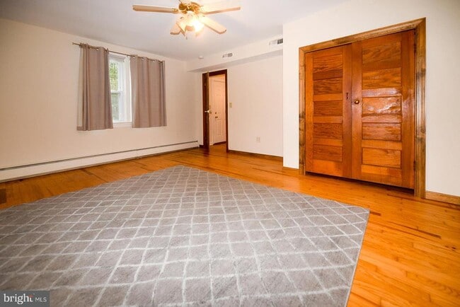 Building Photo - 12335 Rousby Hall Rd