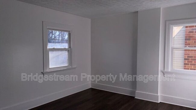 Building Photo - 167 W Hudson Ave