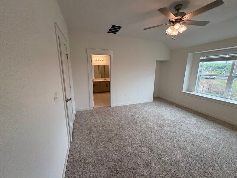 Building Photo - 7408 Sparkling Light Dr