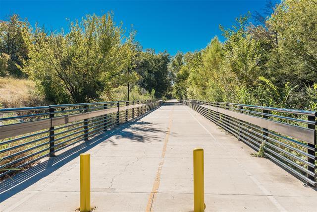 Building Photo - 7450 Holly Hill Dr