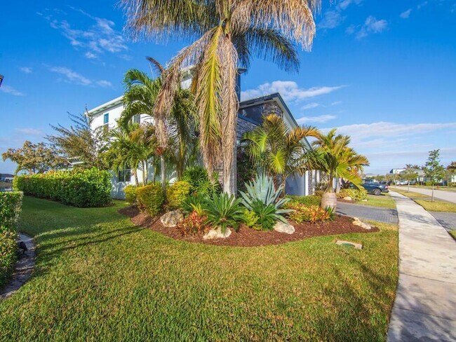 Building Photo - 11828 SW Lyra Dr.