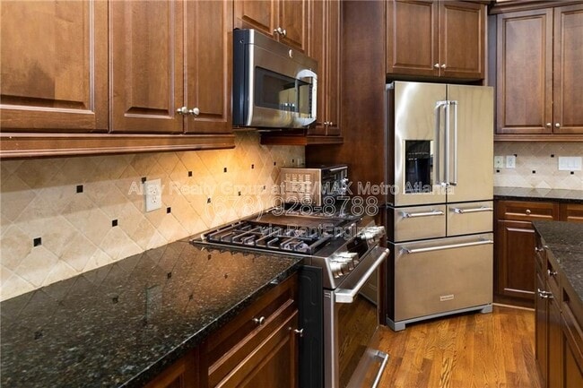 Building Photo - 2673 Rivers Edge Dr NE