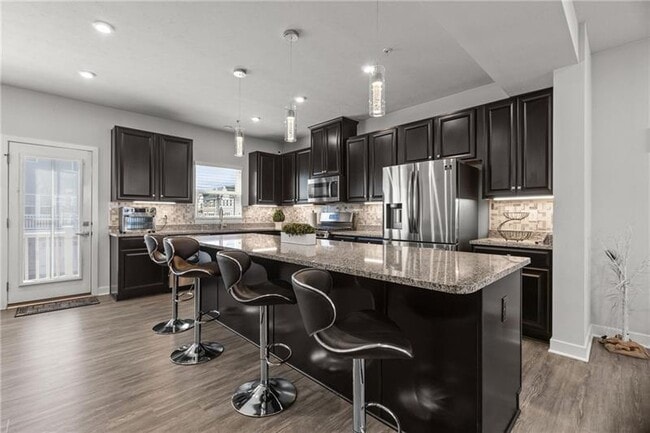 Building Photo - 600 Amarth Ln