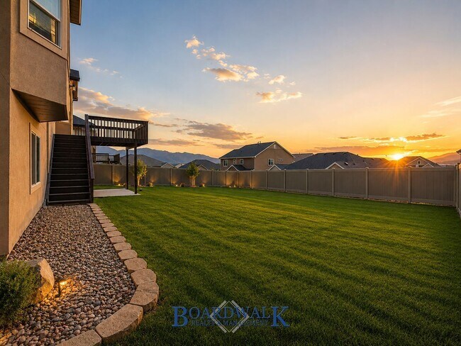 Building Photo - 793 Valley View Way