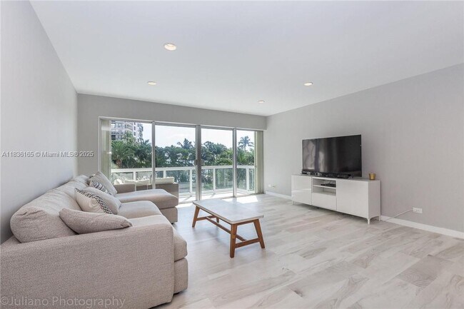 Building Photo - 2451 Brickell Ave