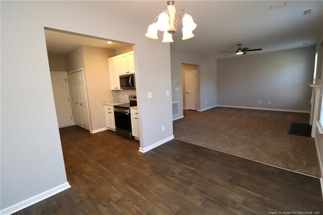 Building Photo - 5112 Mabe Dr