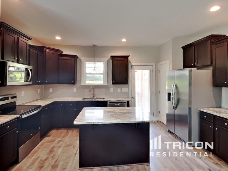 Building Photo - 119 Lasswade Ct