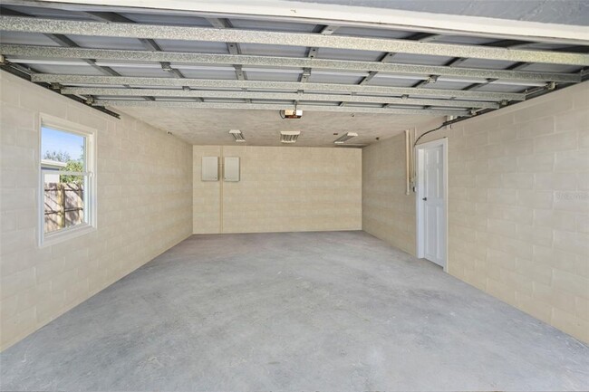 Building Photo - 6021 2nd Ave N