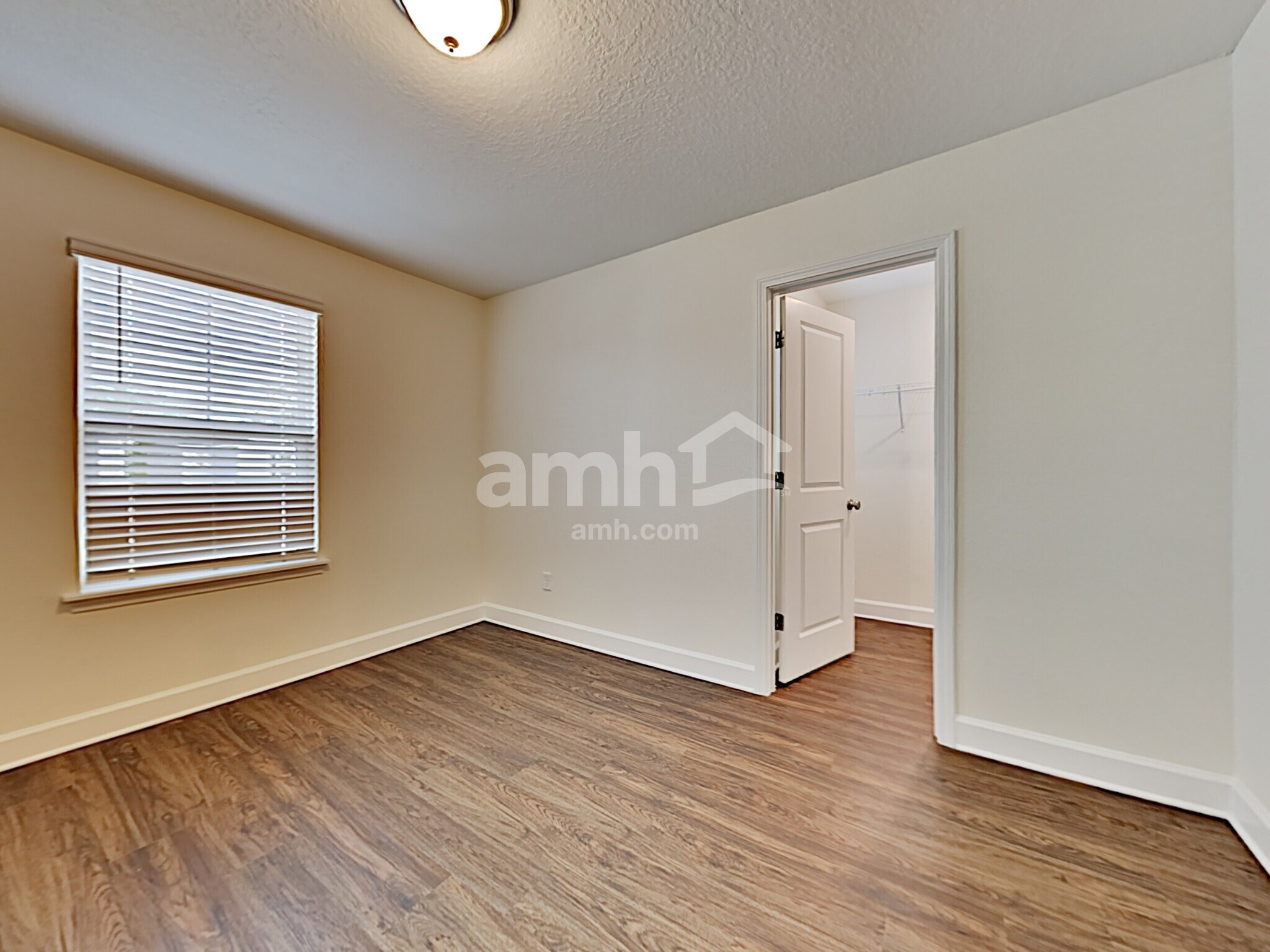 Building Photo - 8644 Highfield Ave