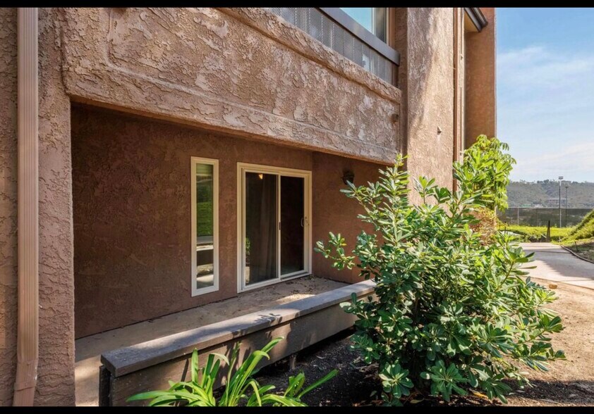 Patio 2 of 2 - 10425 Caminito Cuervo