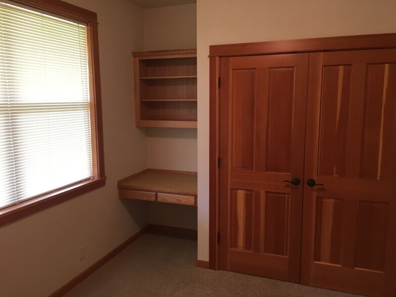 Building Photo - 91351 Donna Rd