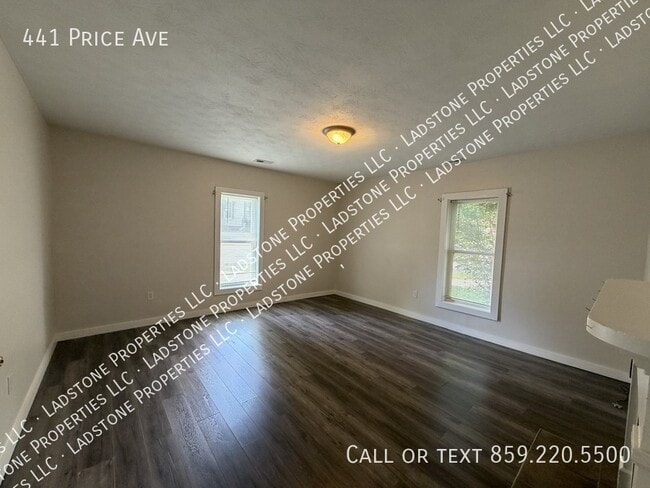 Building Photo - 441 Price Ave
