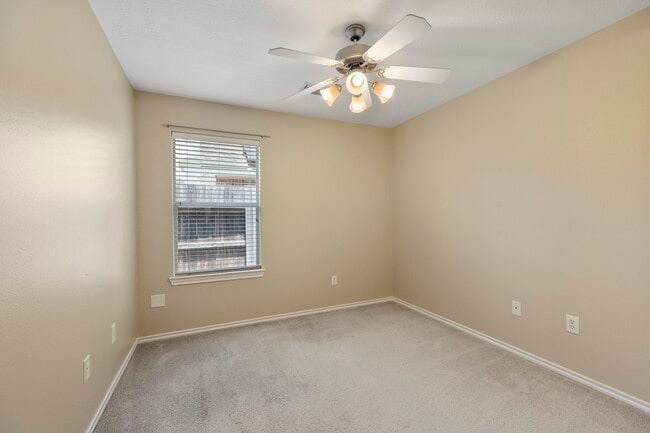 Building Photo - 5030 Birch Manor Ln