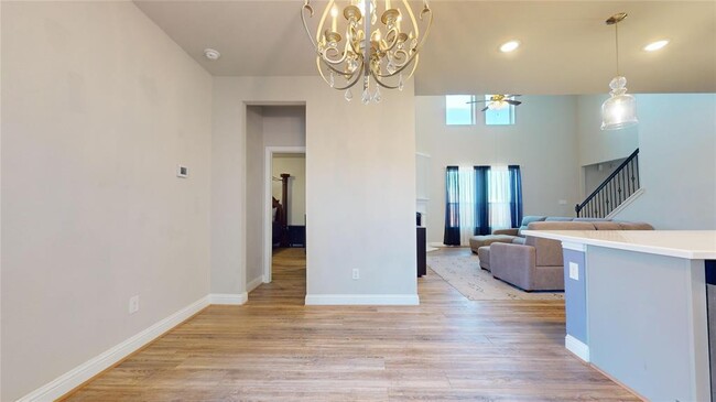 Building Photo - 32927 Silver Mdw Wy