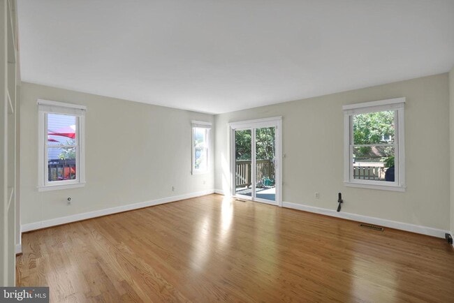 Building Photo - 4806 41st St NW