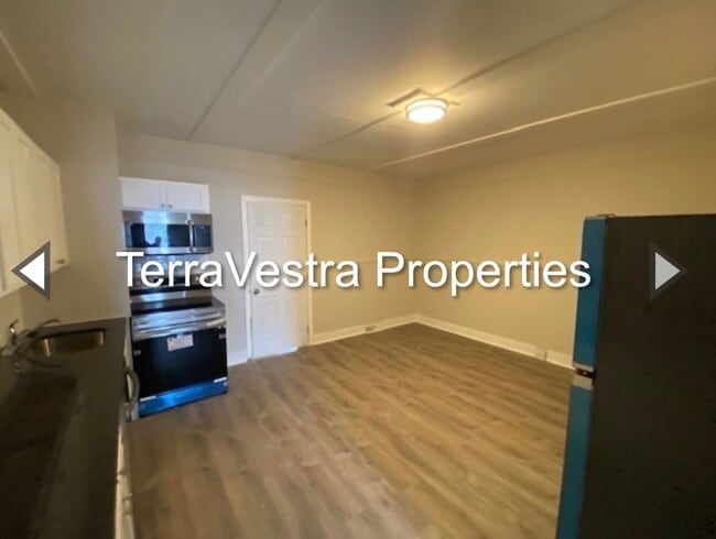 Building Photo - Recently Renovated 3 Bed in Millville!