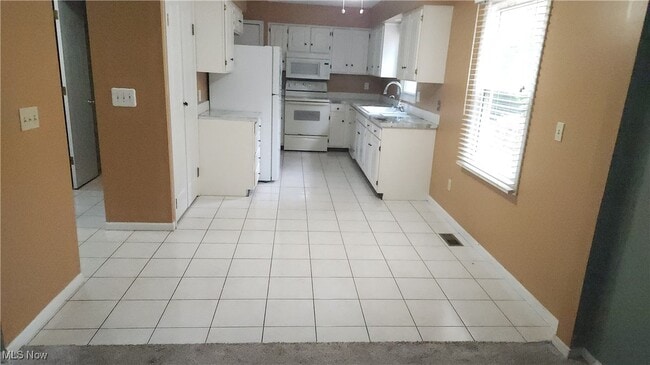 Building Photo - 7021 Longview Dr
