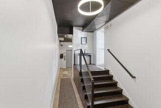 Building Photo - 500 Main St