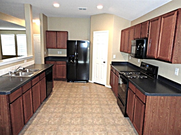 Building Photo - 606 Chapman Dr
