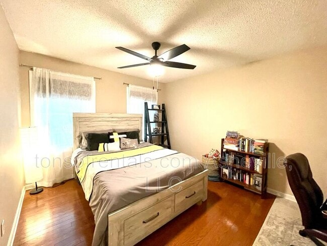 Building Photo - 147 Birch Ln