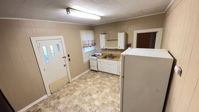 Building Photo - 4121 LA-1
