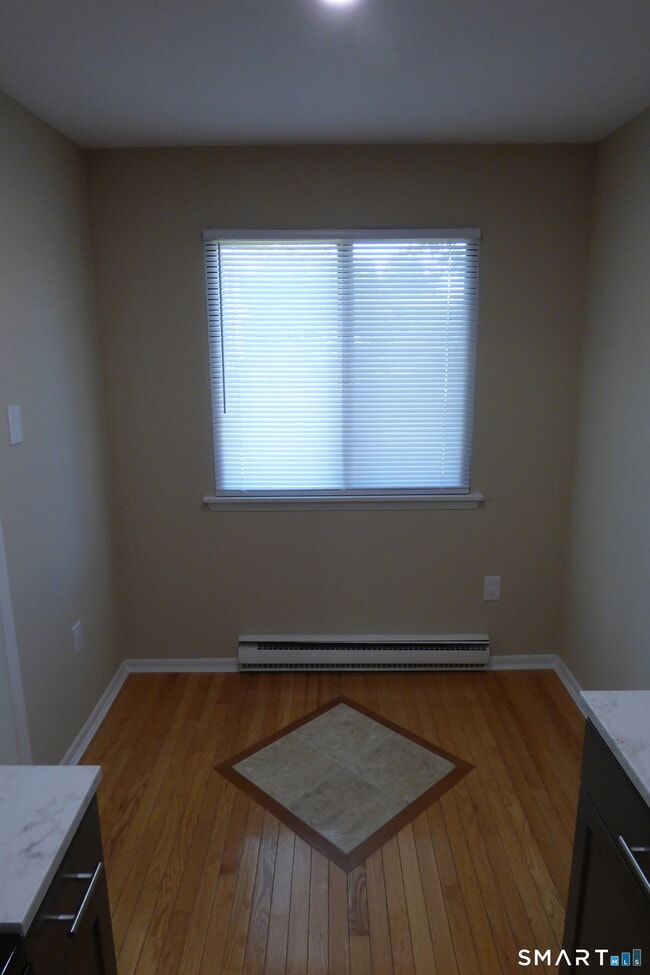 Building Photo - 35 Mountain Laurel Ct