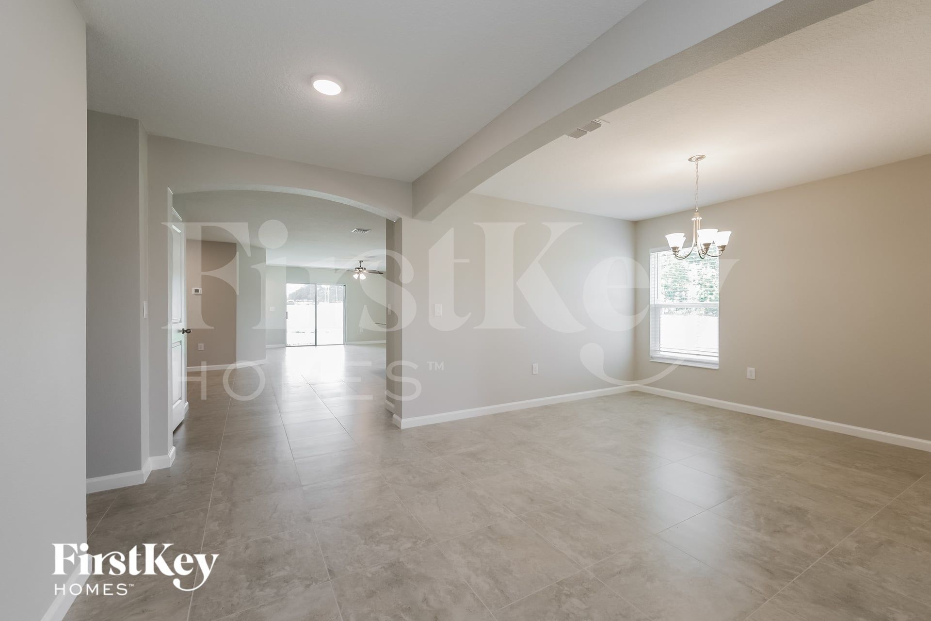 Building Photo - 702 Yeager Ct