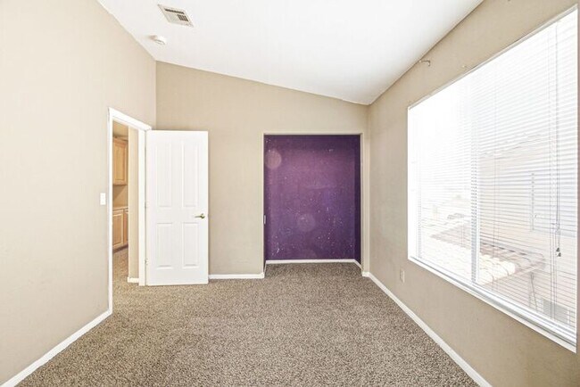 Building Photo - Spacious 4-Bedroom Home with Fireplace, 3-Car Garage & Great Backyard