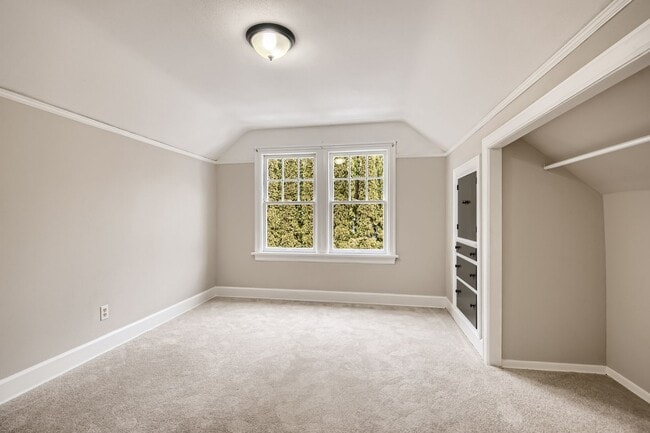 Building Photo - NEW BEST PRICE at $2,195 Fully Rehab 3 Bed...