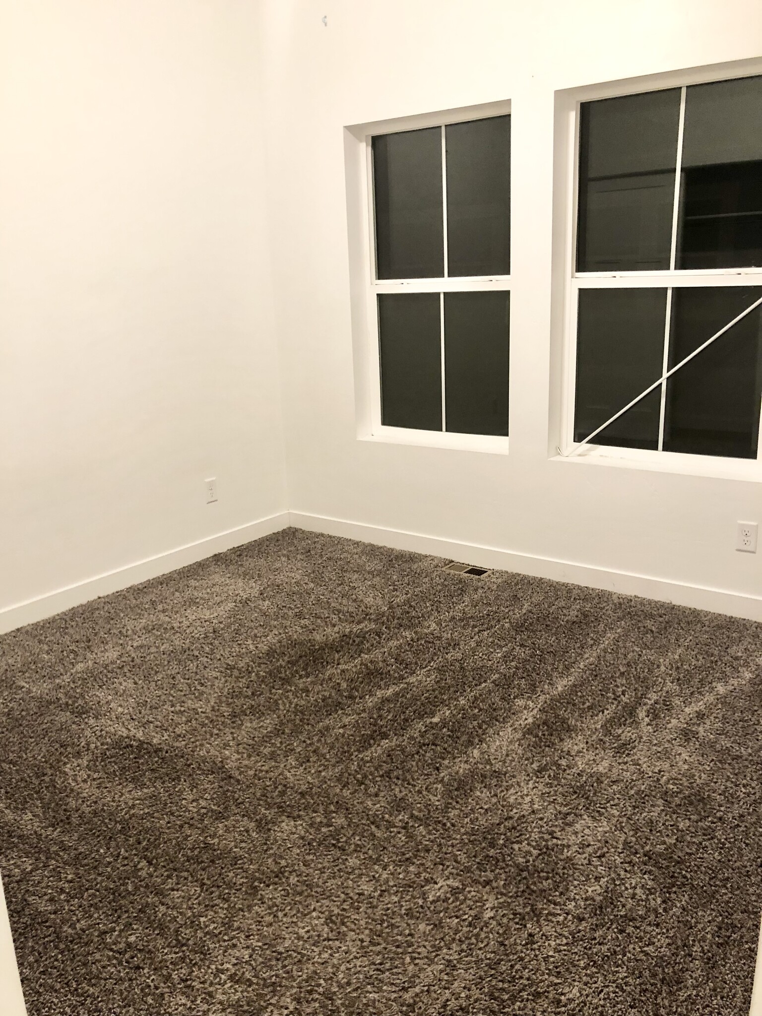 Top floor bedroom - 329 N 680 E