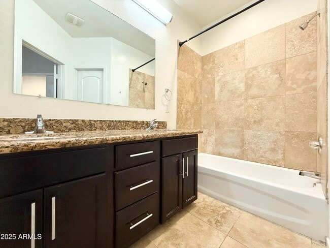 Building Photo - 7323 E Belleview St