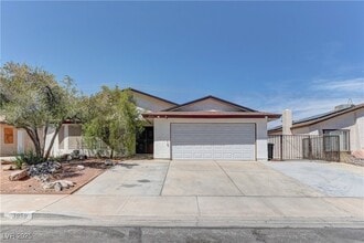 Building Photo - 3959 Avila St