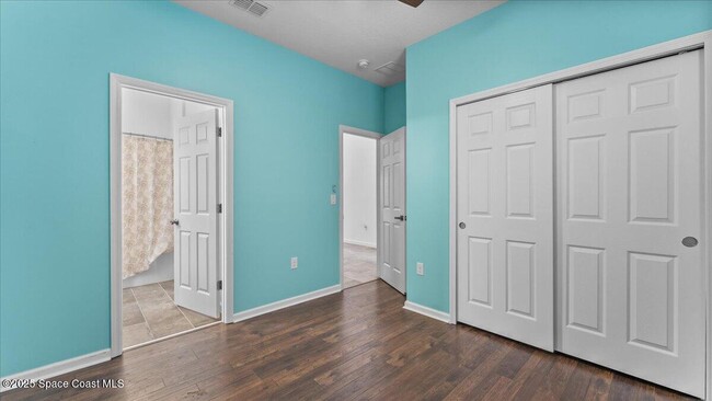 Building Photo - 2173 Middlebury Drive