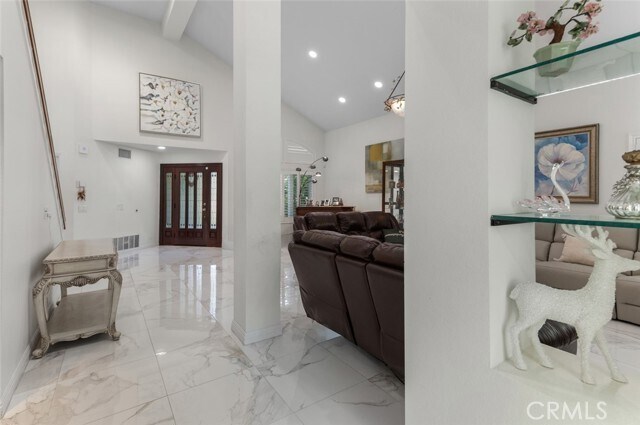 Building Photo - 4 Bayview