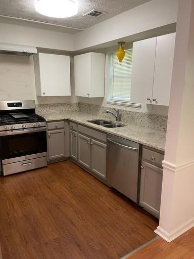 Building Photo - 2949 Lexington Trace Dr