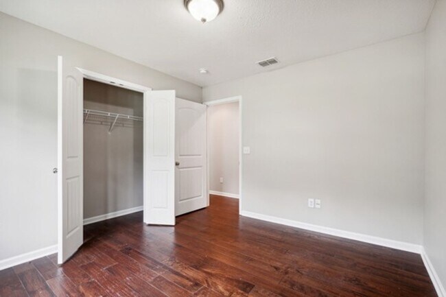 Building Photo - COMING SOON.....Adorable 3 Bedroom Home in Tullahoma!