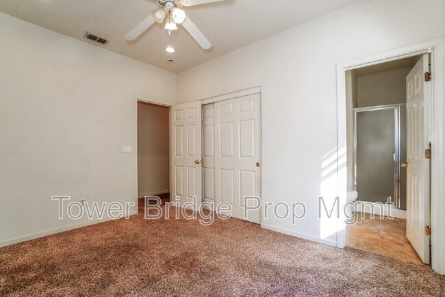 Building Photo - 3918 Ginko Way