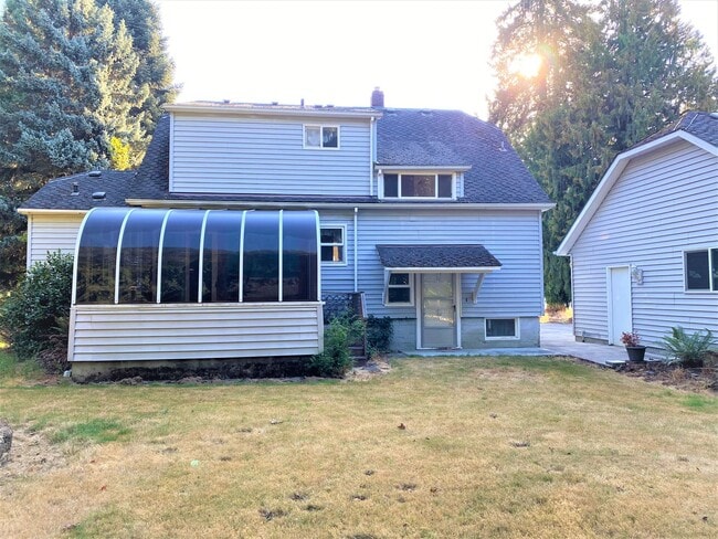 Building Photo - Step Back In Time with this Vintage Sherwood Farm House - Private Backyard.