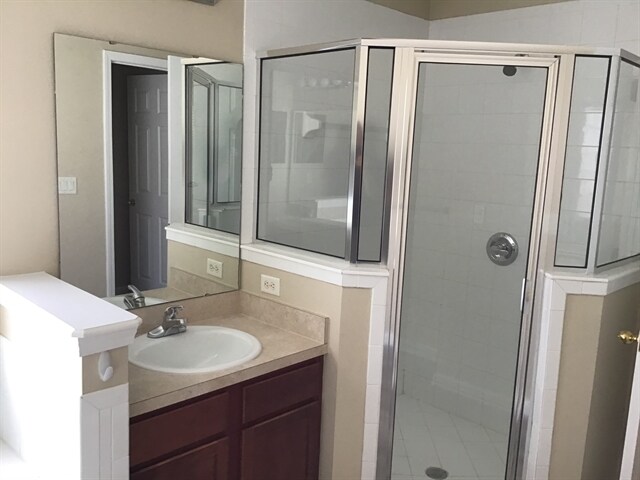 Building Photo - 508 N Tree Garden Dr