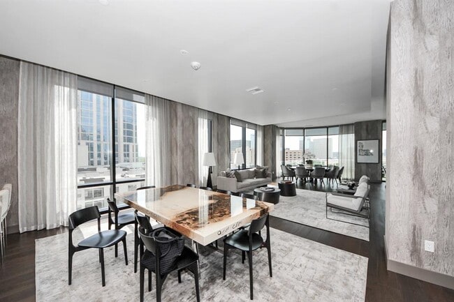 Building Photo - 1409 Post Oak Blvd