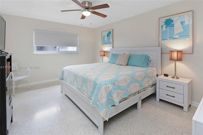 Building Photo - 330 Van Buren St