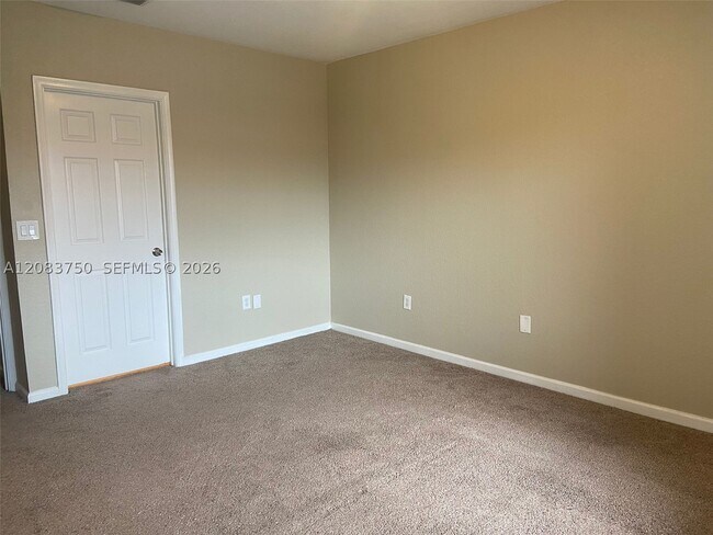 Building Photo - 8237 SW 25th Ct