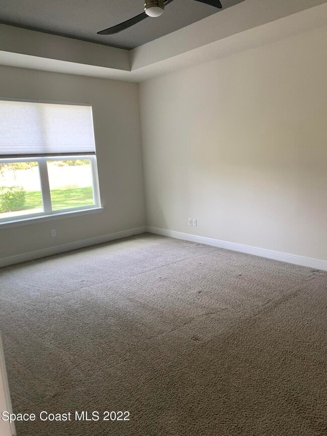 Building Photo - 1893 Killian Dr