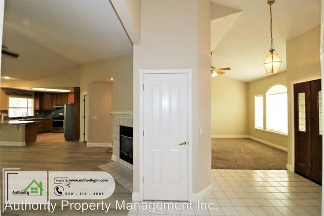 Building Photo - 4 br, 2 bath House - 2118 Sophy Place