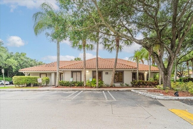 Building Photo - 3212 Coral Lake Dr