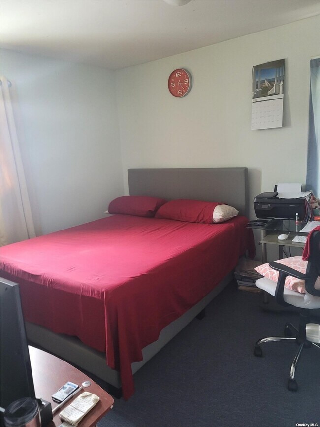 Building Photo - 214-36 112th Rd