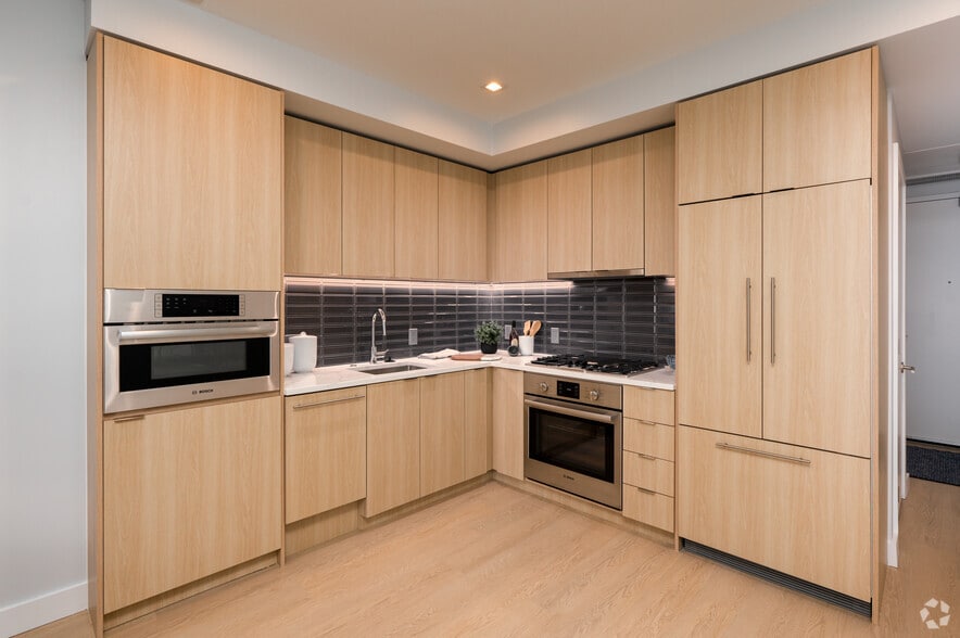 Primary Photo - Vivre