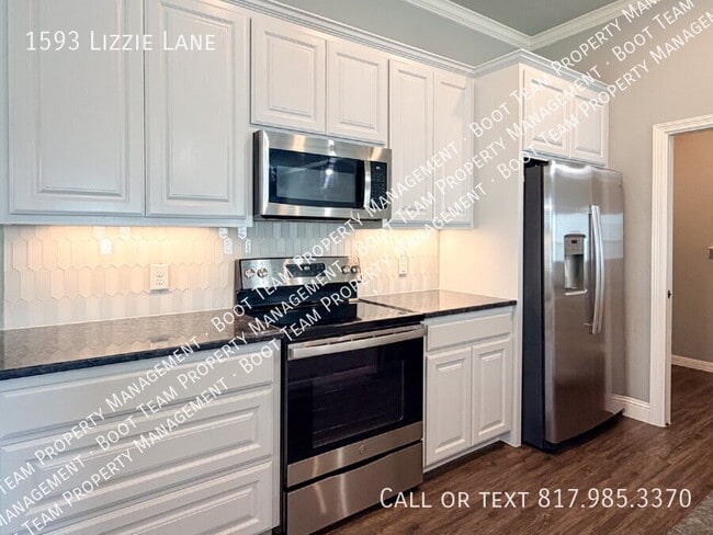 Building Photo - 1593 Lizzie Ln